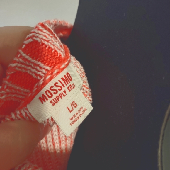 SOLD Coral Mossimo Supply co. Lg Sweater cozy cable knit - Picture 2 of 3